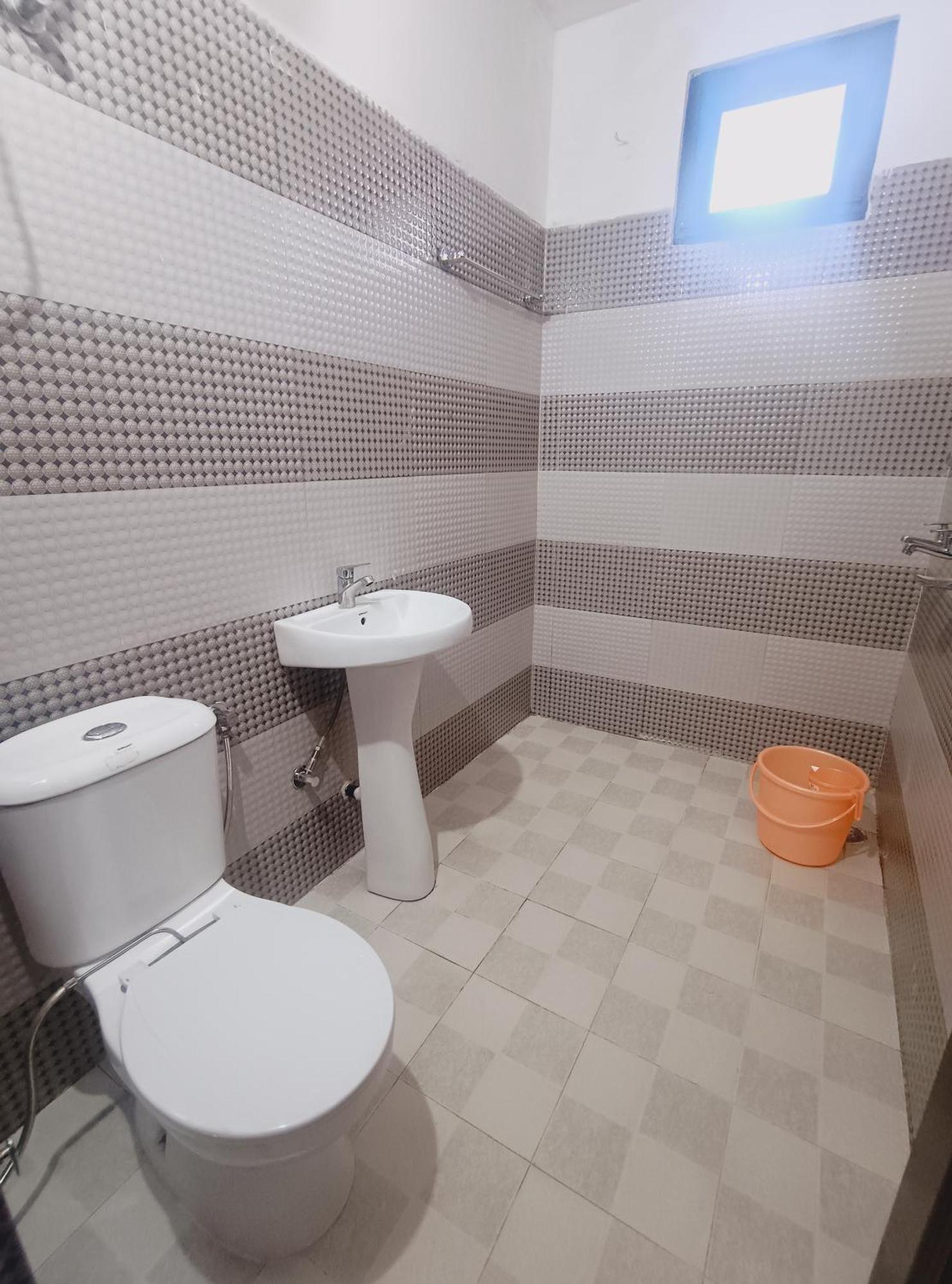 Hotel Global Inn By Quality Inn New Delhi Bagian luar foto